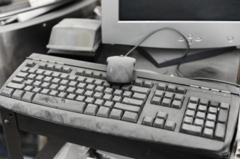 How to Remove Yellow Stains From White Plastic