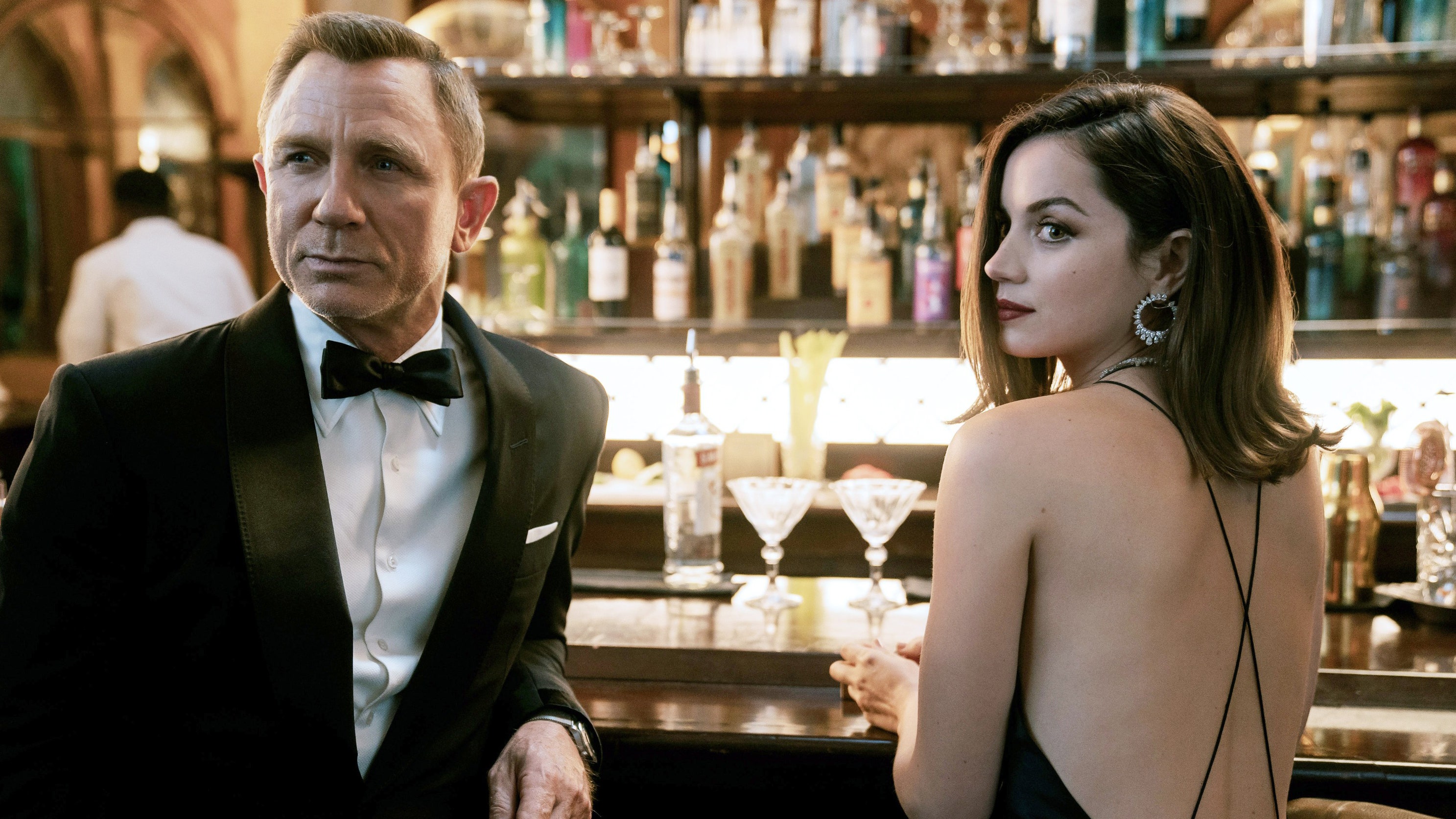 James Bond No Time to Die Review